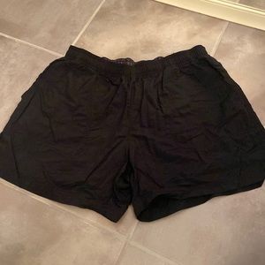 Women’s Columbia Shorts.